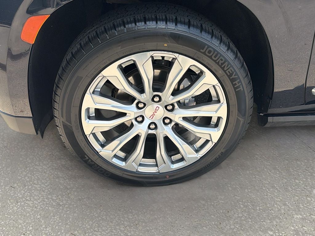 2023 GMC Yukon 4WD Denali