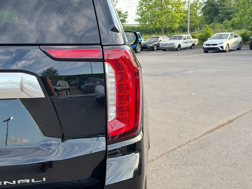 2024 GMC Yukon 4WD Denali