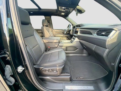 2024 GMC Yukon 4WD Denali