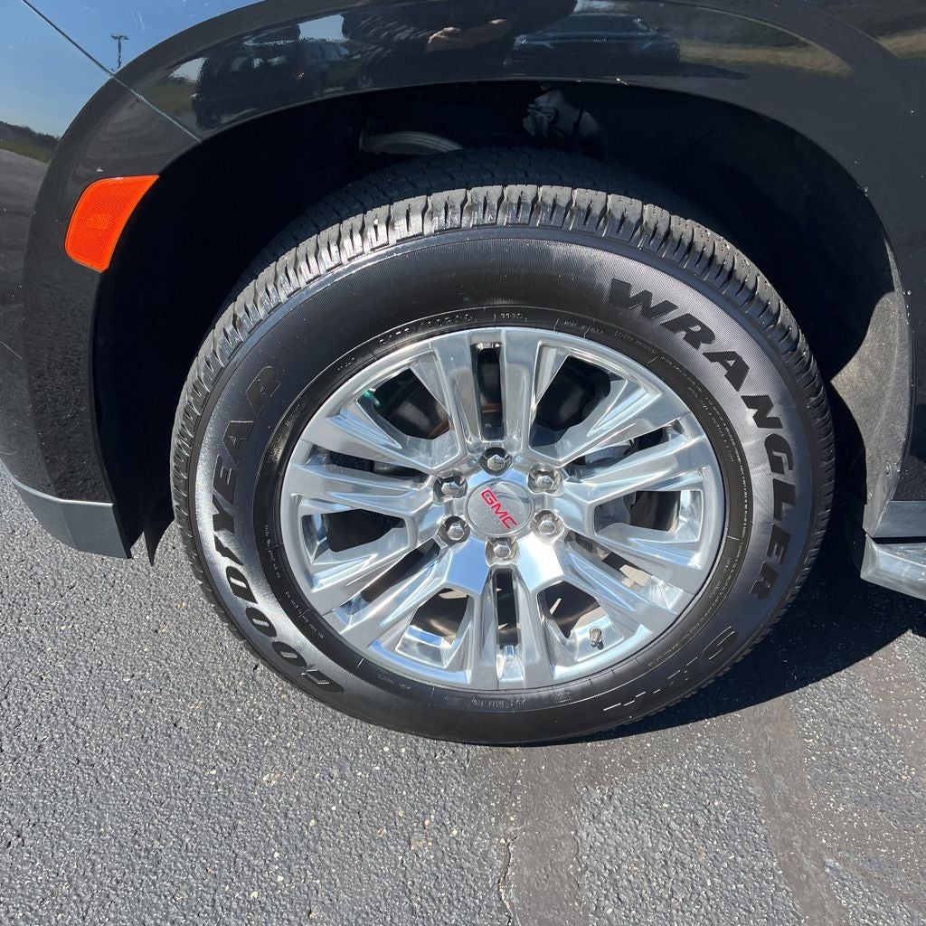 2024 GMC Yukon 4WD Denali