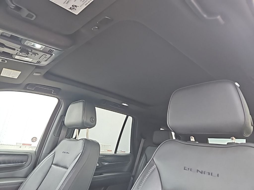 2023 GMC Yukon 4WD Denali