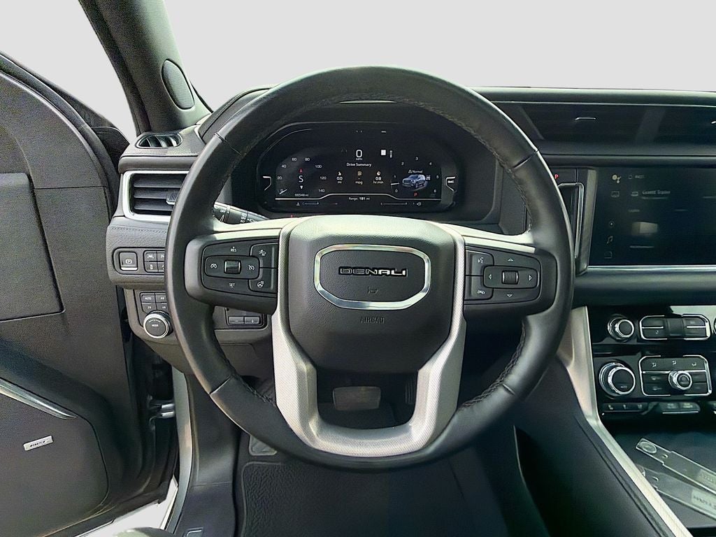 2023 GMC Yukon 4WD Denali