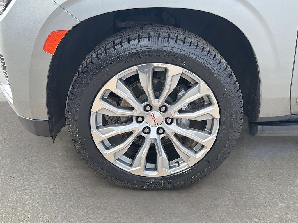2023 GMC Yukon 4WD Denali