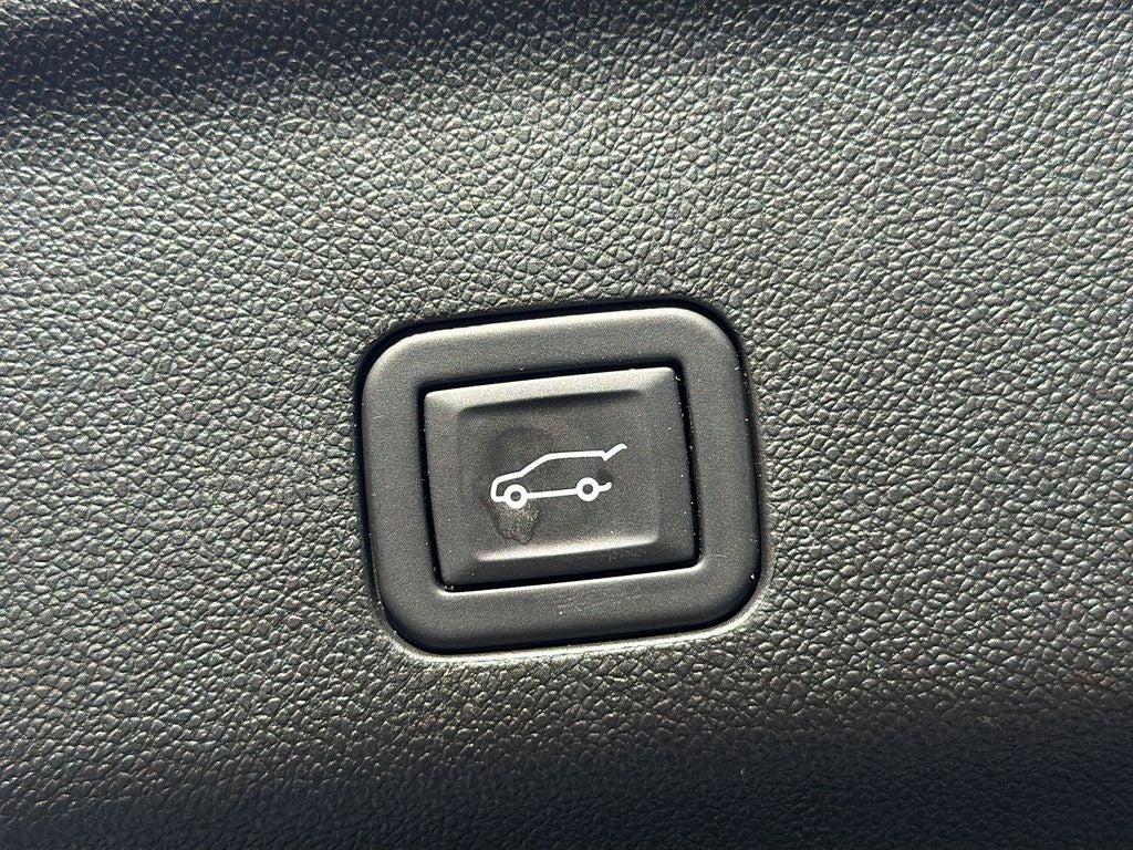 2024 GMC Yukon XL 4WD SLT