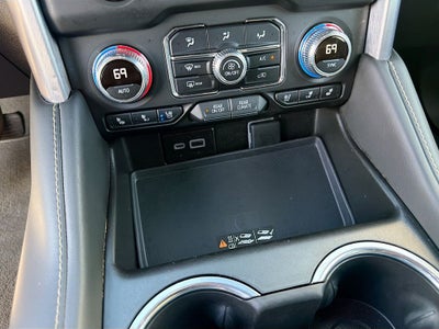 2024 GMC Yukon XL 4WD SLT