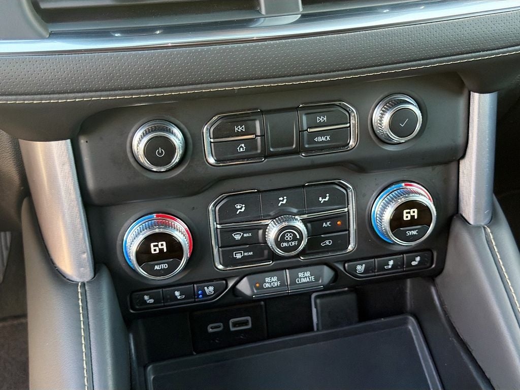 2024 GMC Yukon XL 4WD SLT