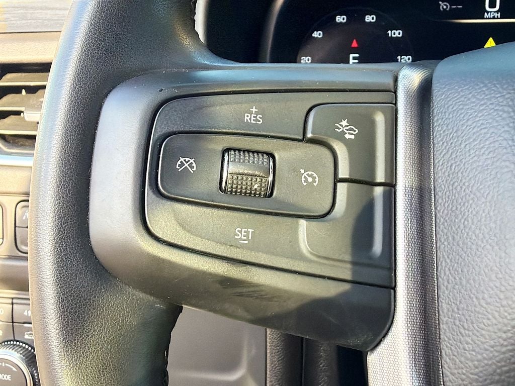 2024 GMC Yukon XL 4WD SLT