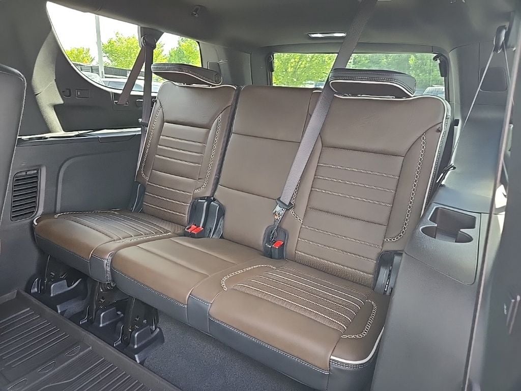 2025 GMC Yukon XL 4WD Denali Ultimate