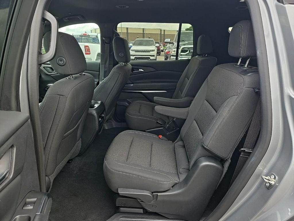 2024 Chevrolet Traverse FWD LT