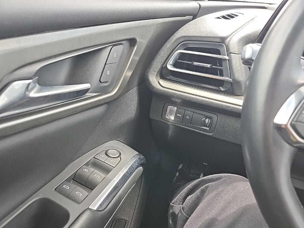 2024 Chevrolet Traverse FWD LT