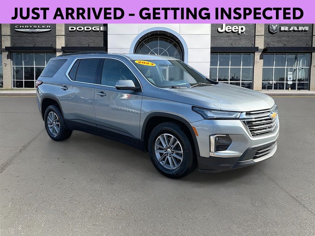 2023 Chevrolet Traverse FWD LT Cloth