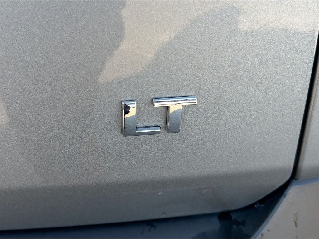 2023 Chevrolet Traverse FWD LT Cloth