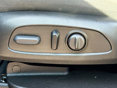 2023 Chevrolet Traverse FWD LT Cloth