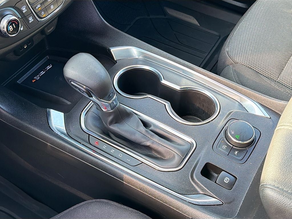 2023 Chevrolet Traverse FWD LT Cloth