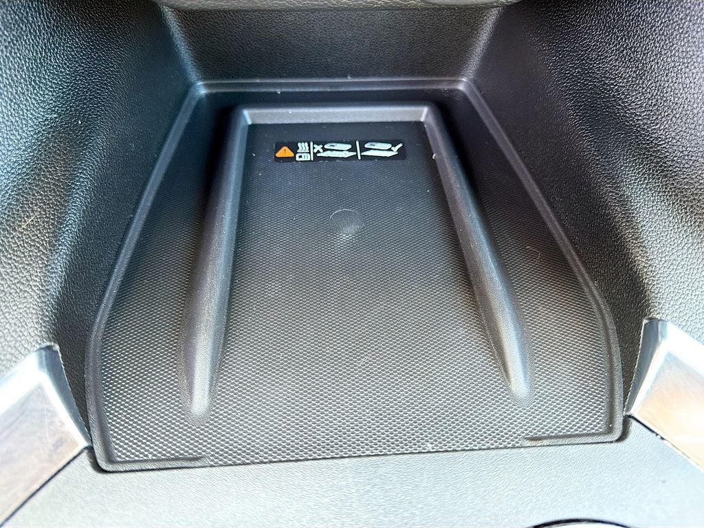 2023 Chevrolet Traverse FWD LT Cloth