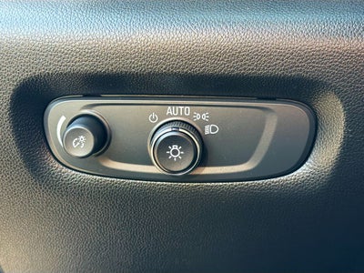 2023 Chevrolet Traverse FWD LT Cloth