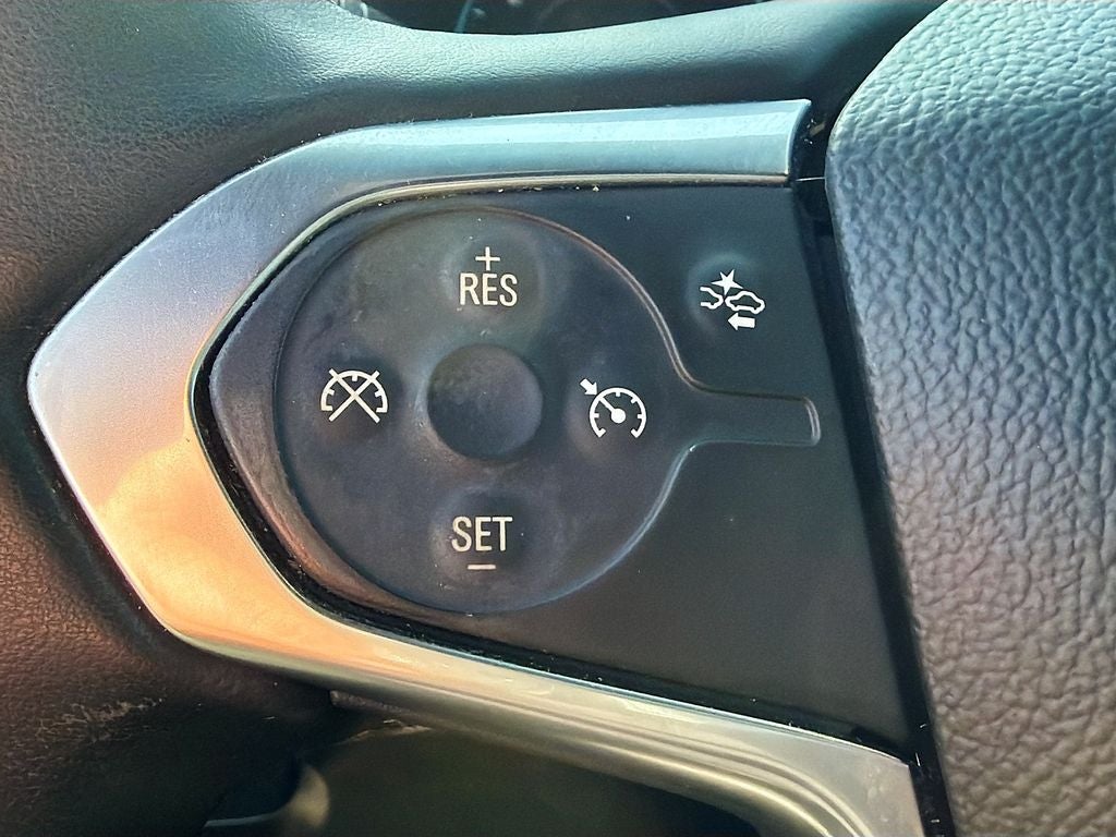 2023 Chevrolet Traverse FWD LT Cloth