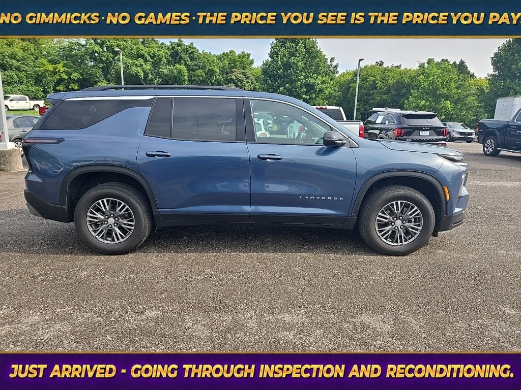 2025 Chevrolet Traverse FWD LT