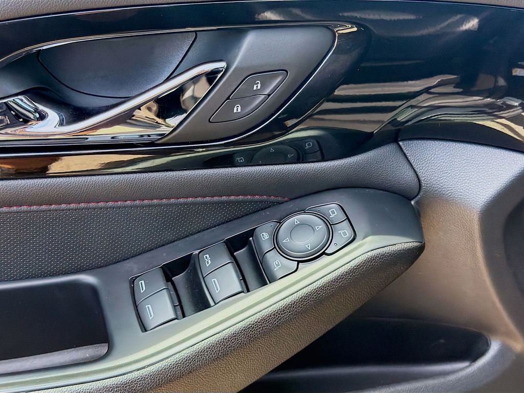 2023 Chevrolet Traverse FWD RS