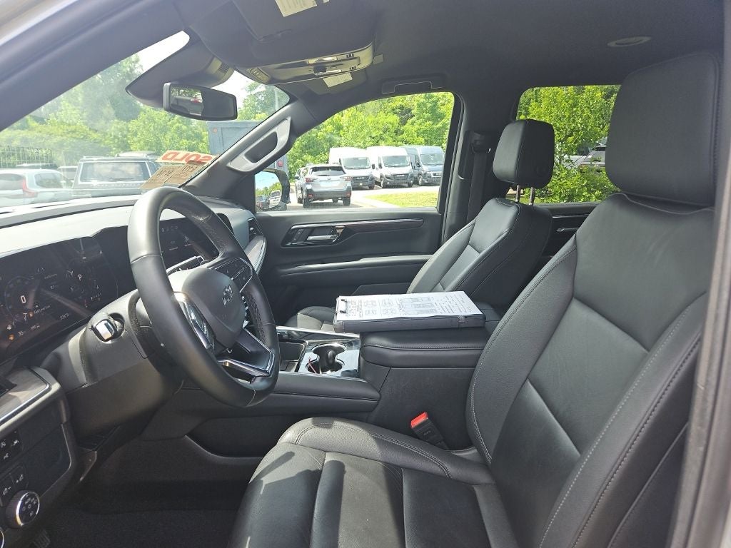 2025 Chevrolet Suburban 4WD Z71