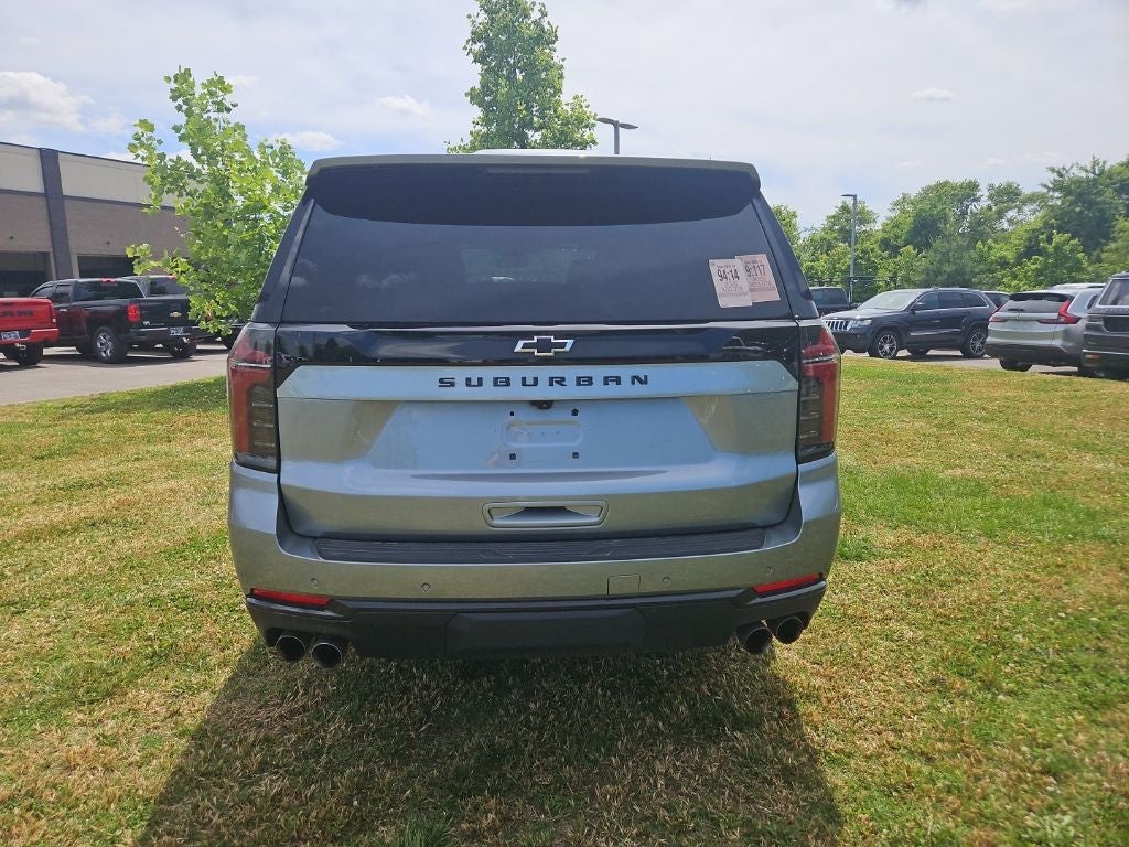 2025 Chevrolet Suburban 4WD Z71