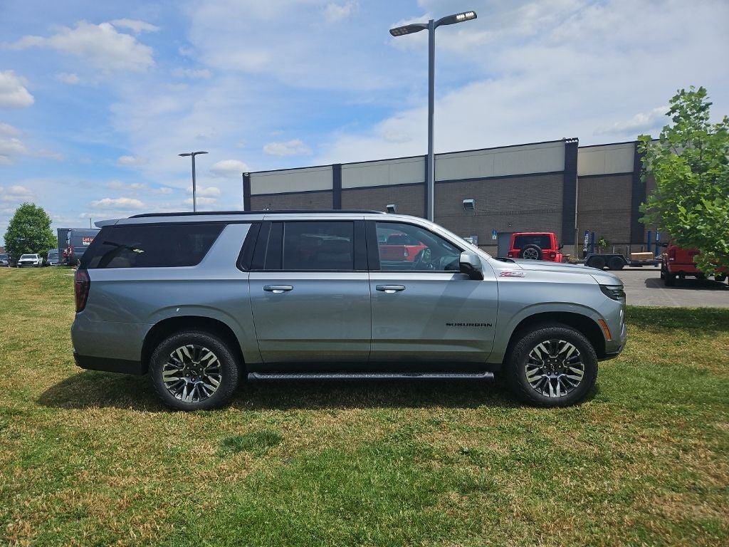 2025 Chevrolet Suburban 4WD Z71