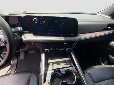 2025 Chevrolet Suburban 4WD Z71