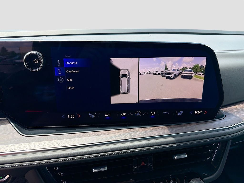 2025 Chevrolet Suburban 4WD Z71