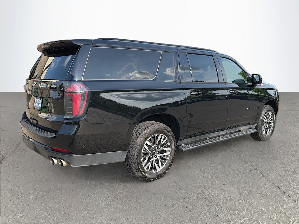2025 Chevrolet Suburban 4WD Z71