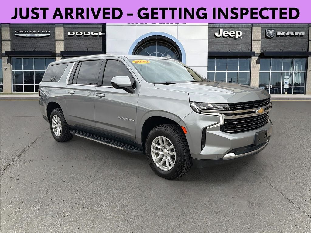 2023 Chevrolet Suburban 4WD LT