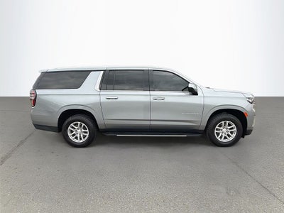 2023 Chevrolet Suburban 4WD LT