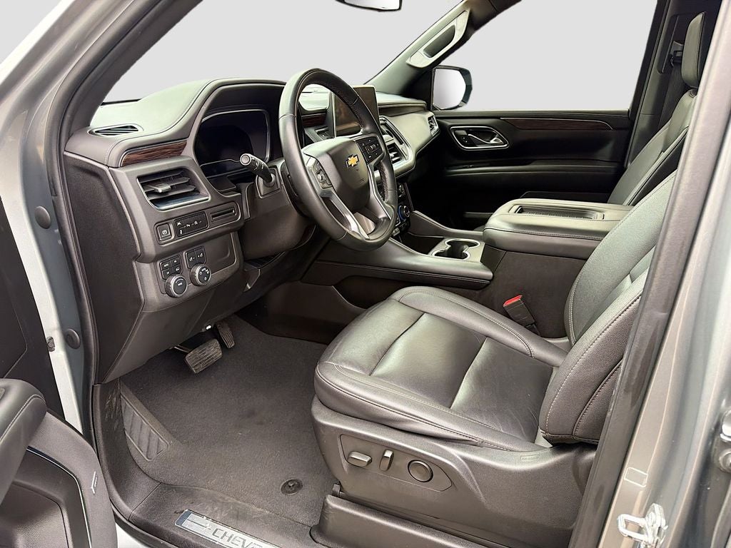 2023 Chevrolet Suburban 4WD LT