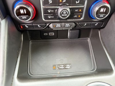 2023 Chevrolet Suburban 4WD LT