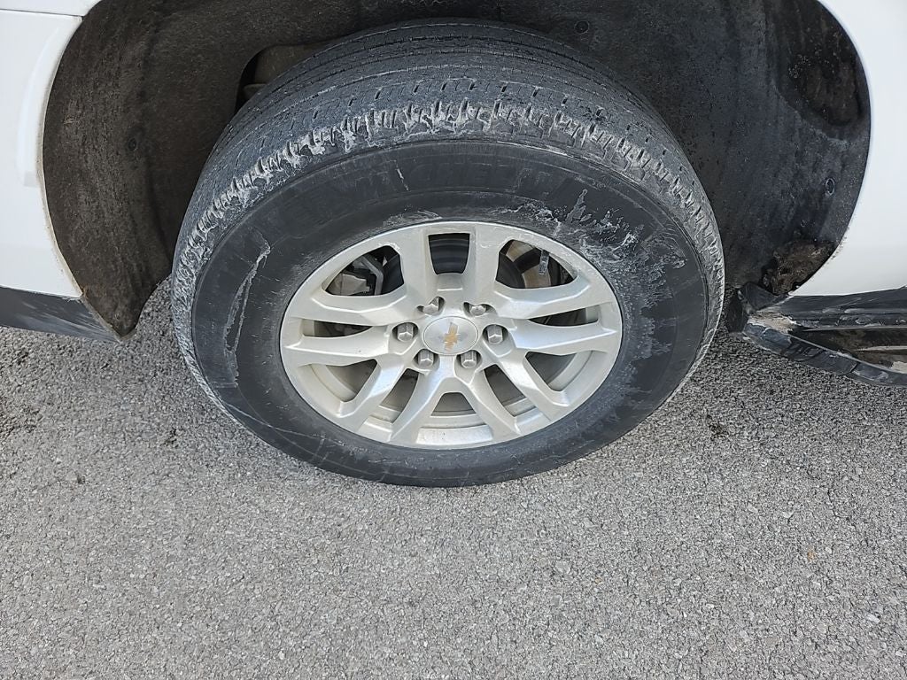 2024 Chevrolet Suburban 4WD LT