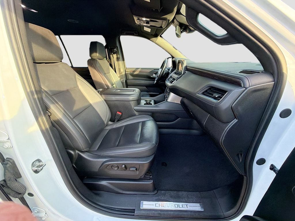 2024 Chevrolet Suburban 4WD LT