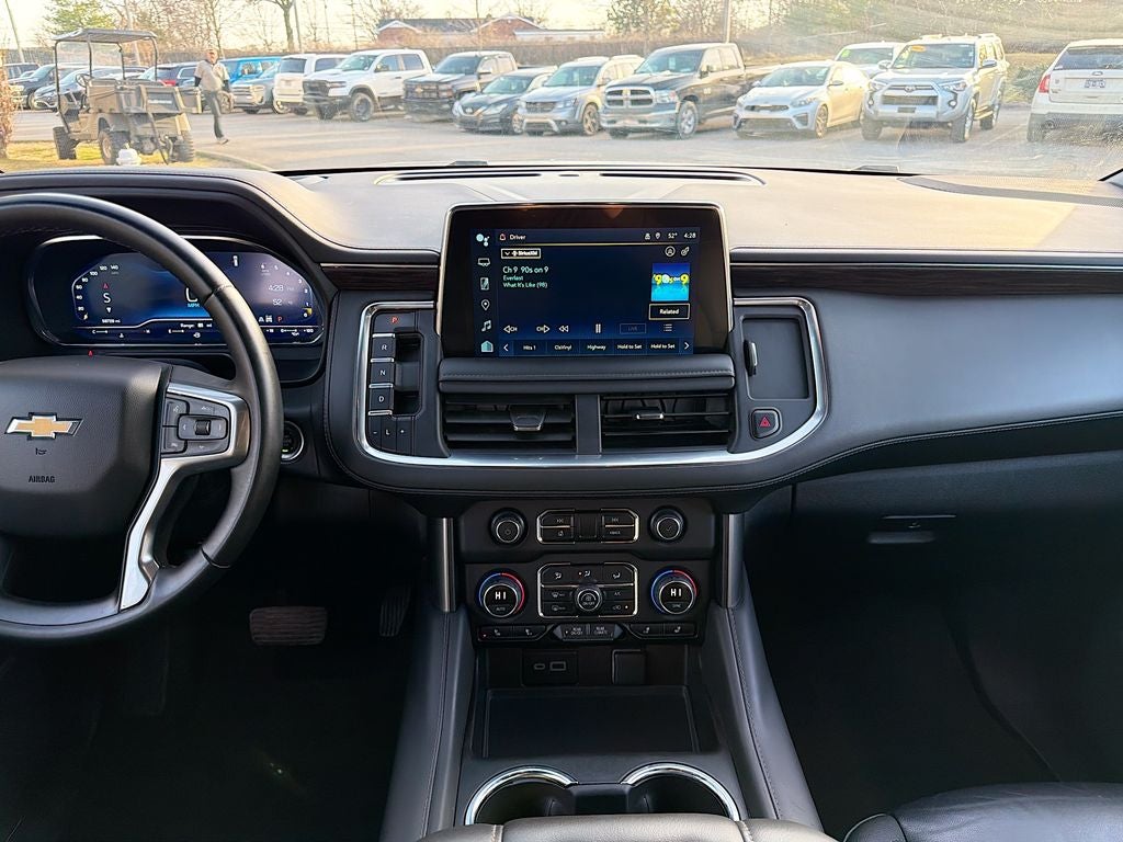 2024 Chevrolet Suburban 4WD LT