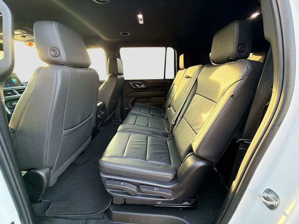 2024 Chevrolet Suburban 4WD LT