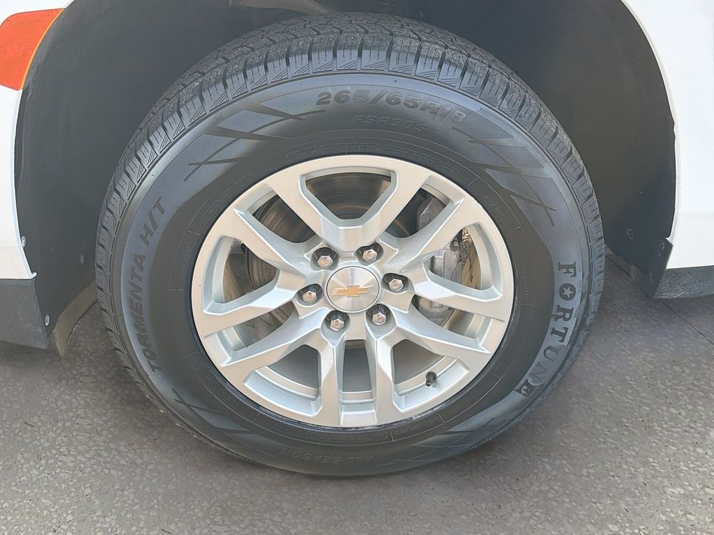 2024 Chevrolet Suburban 4WD LT