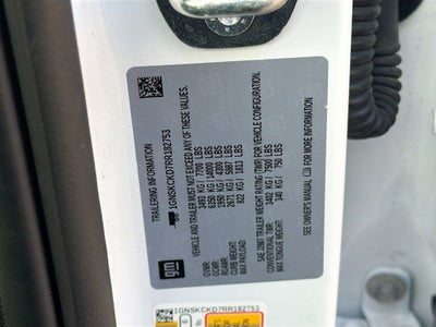 2024 Chevrolet Suburban 4WD LT