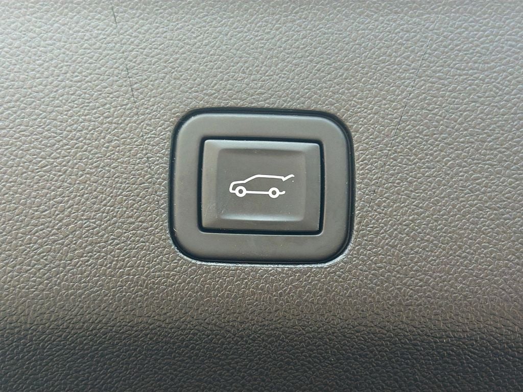2023 Chevrolet Suburban 4WD Z71