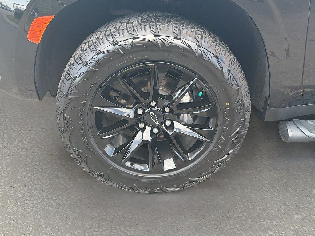 2023 Chevrolet Suburban 4WD Z71
