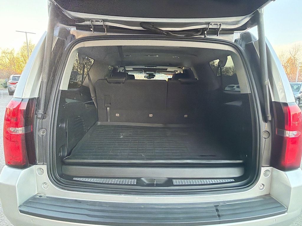 2020 Chevrolet Suburban 4WD LT