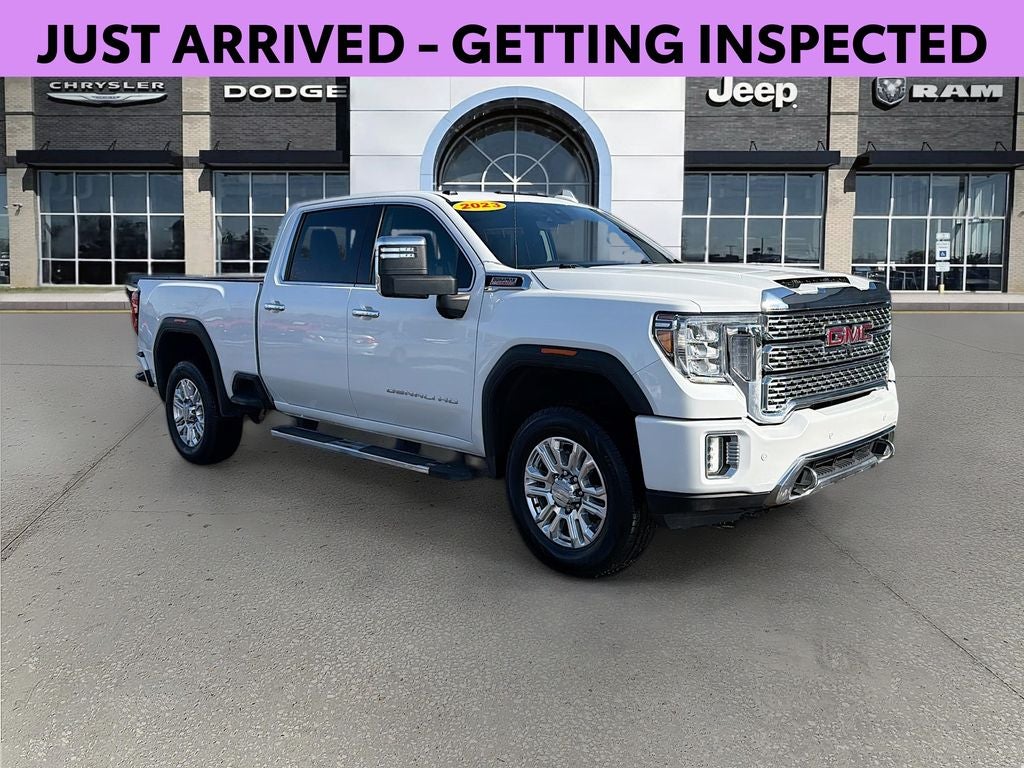 2023 GMC Sierra 2500HD 4WD Crew Cab Standard Bed Denali