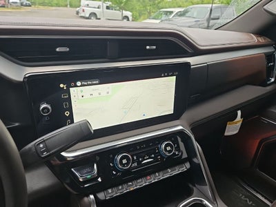 2025 GMC Sierra 2500HD 4WD Crew Cab Standard Bed Denali