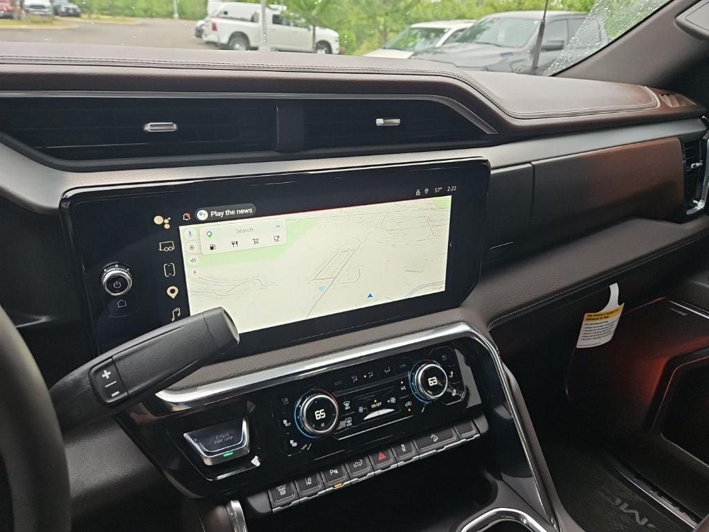 2025 GMC Sierra 2500HD 4WD Crew Cab Standard Bed Denali