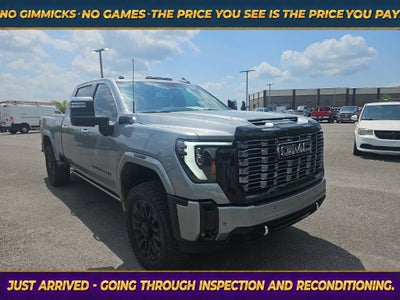 2026 GMC Sierra 2500 HD Crew Cab, Standard Bed, Denali Ultimate, 4WD