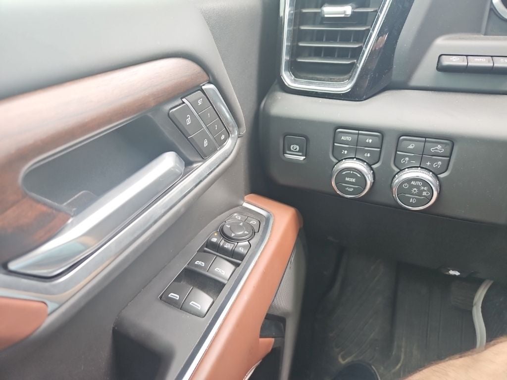 2026 GMC Sierra 2500 HD Crew Cab, Standard Bed, Denali Ultimate, 4WD