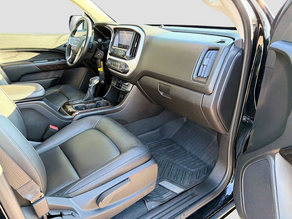 2022 GMC Canyon 4WD Crew Cab Short Box Elevation