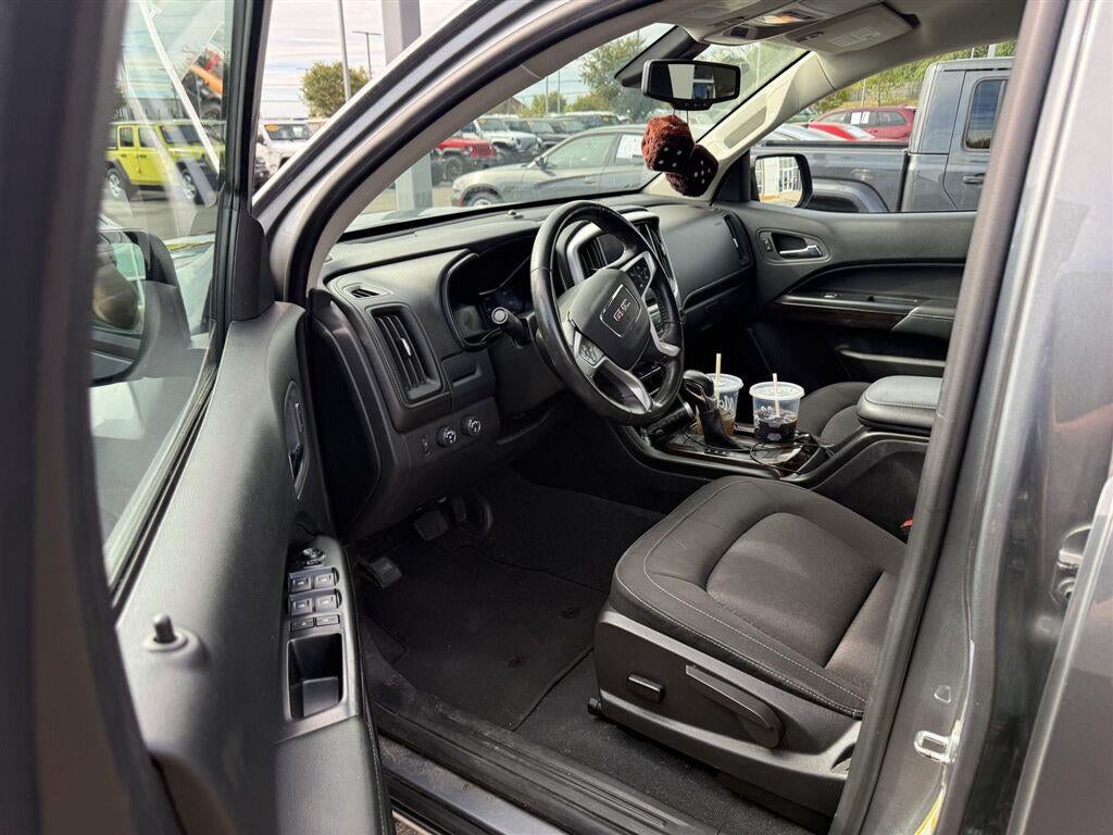 2022 GMC Canyon 4WD Crew Cab Short Box Elevation