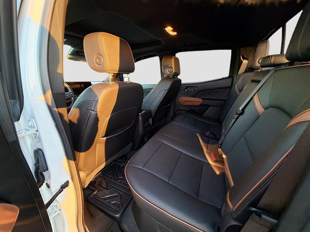 2023 GMC Canyon 4WD Crew Cab Short Box AT4